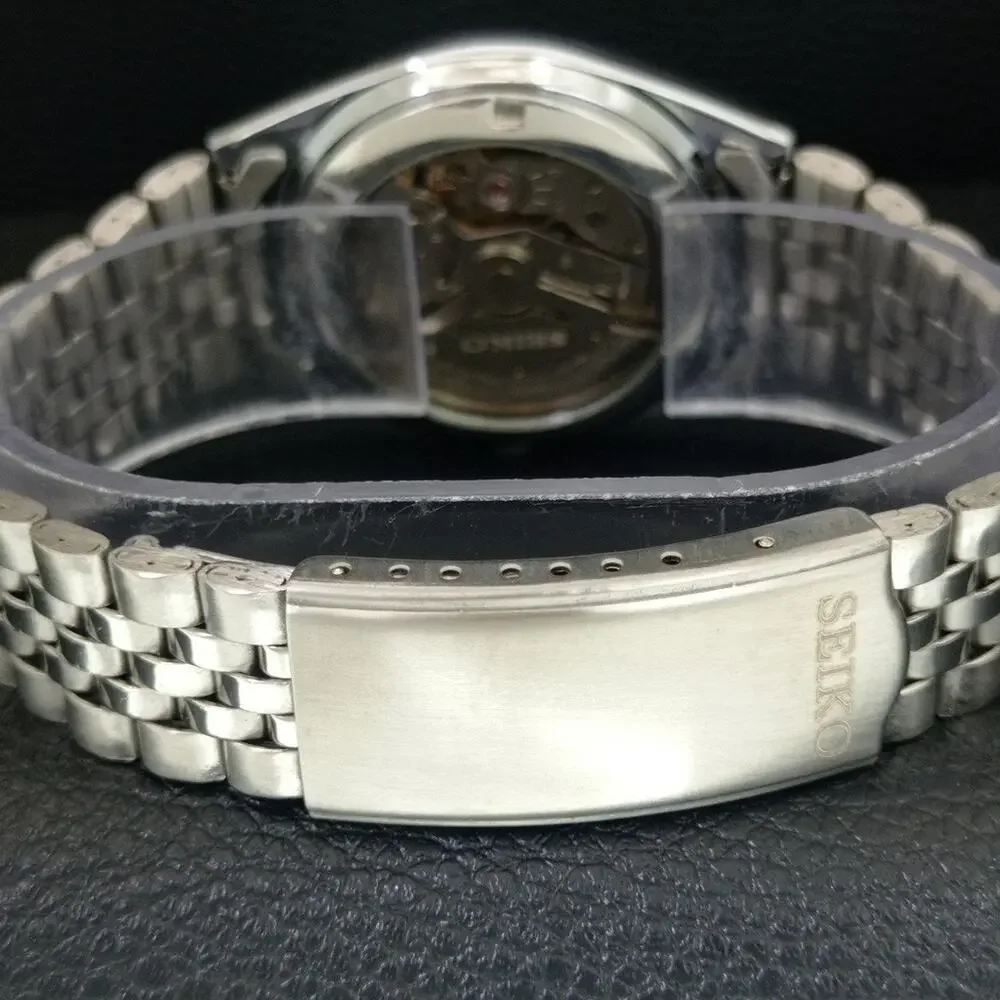Vintage 1973 Seiko Automatic Mens Silver Watch W/daydate & Silver Accents